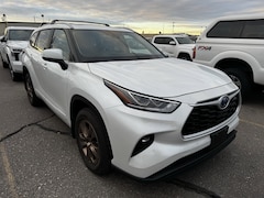 New 2023 Toyota Highlander Hybrid XLE Bronze SUV for Sale in Twin Falls, ID