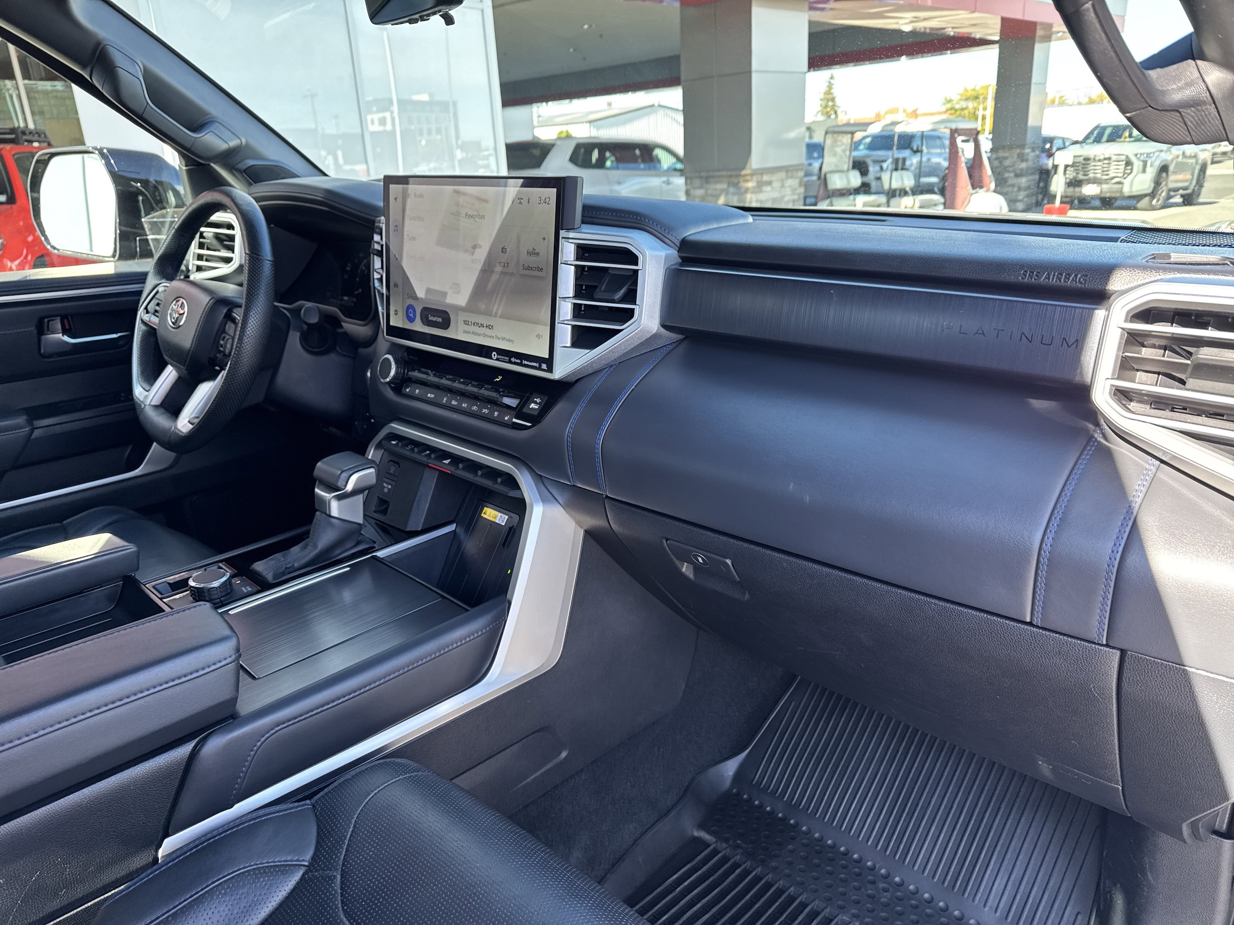 2024 Toyota Tundra Platinum - Photo 14