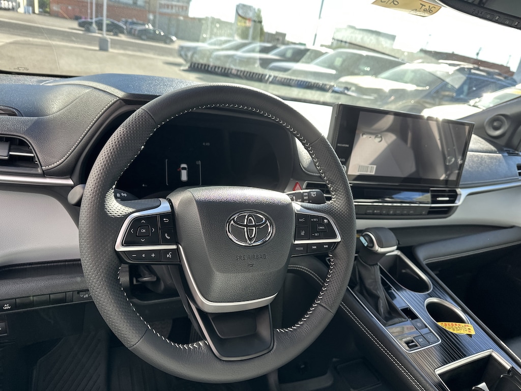 New 2026 Toyota Sienna XSE Van Passenger Van