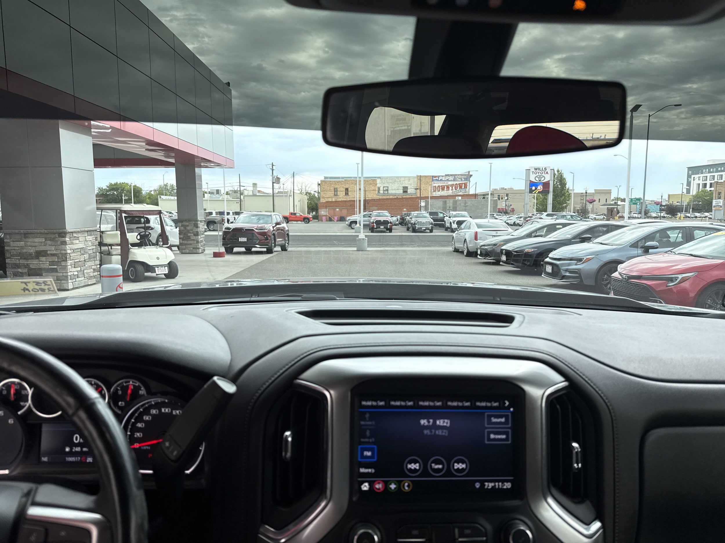 Used 2019 Chevrolet Silverado 1500 LT with VIN 1GCUYDED6KZ295312 for sale in Twin Falls, ID