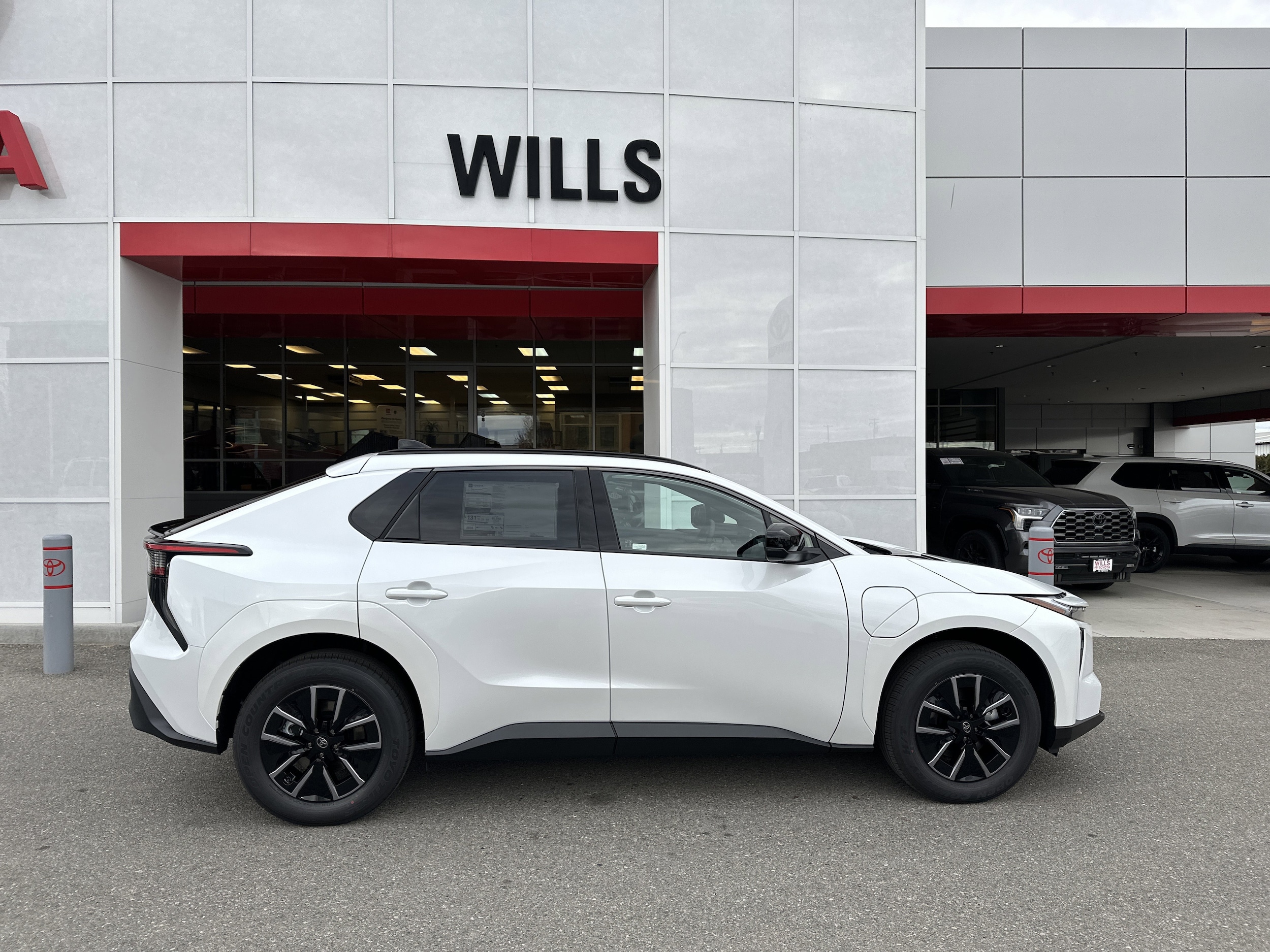 2026 Toyota bZ XLE's photo