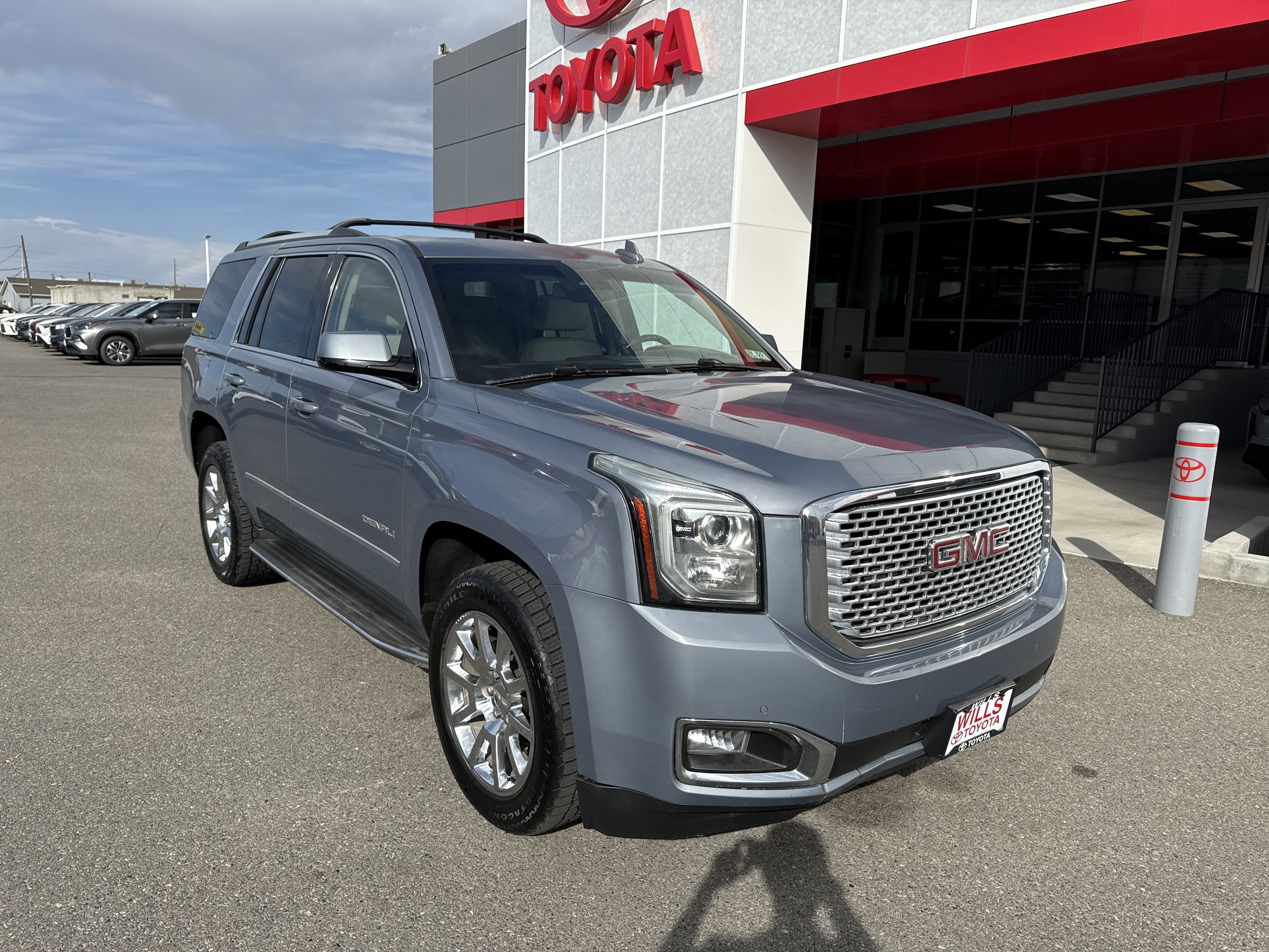 2016 GMC Yukon 4WD Denali's photo