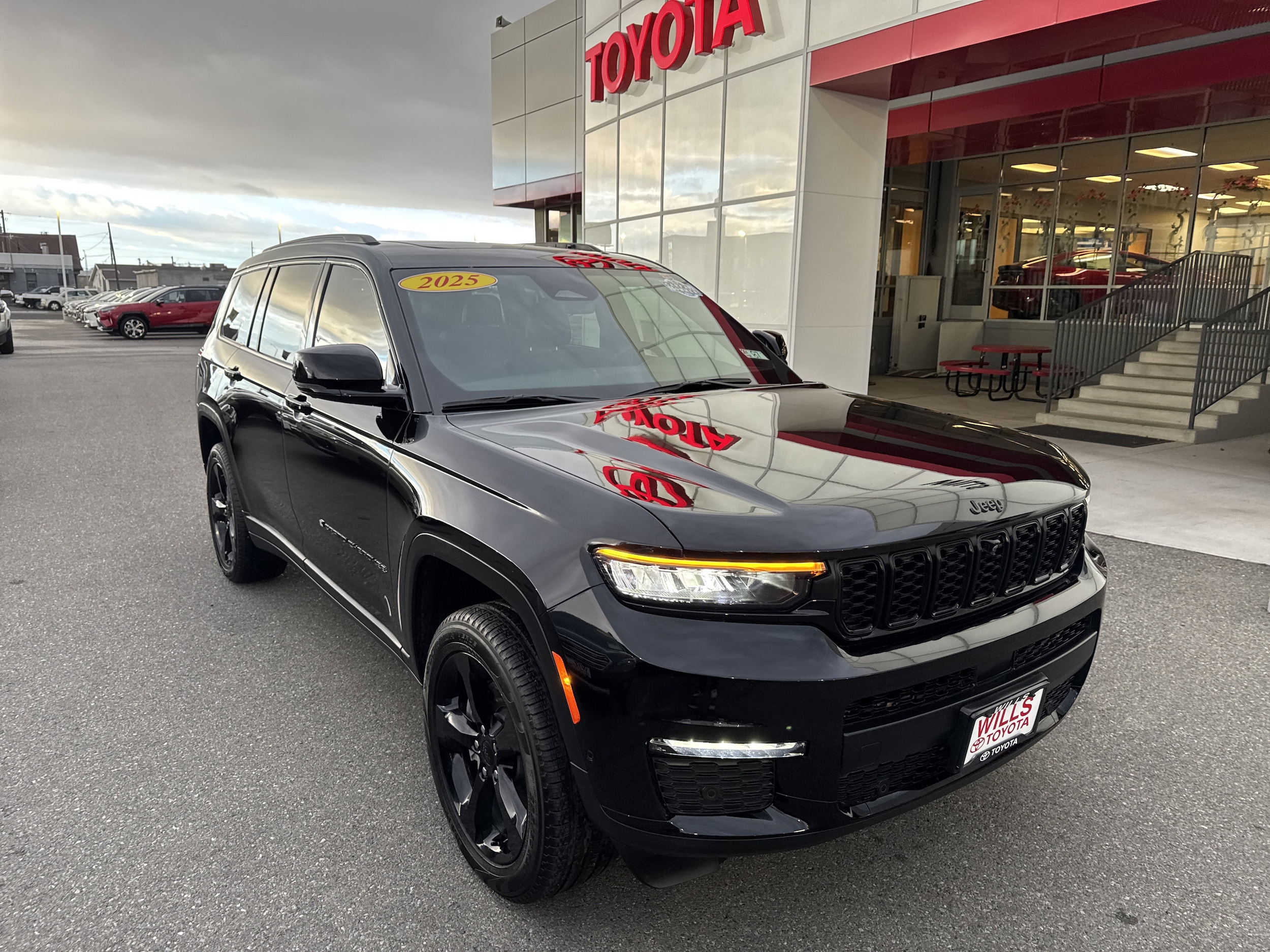 2025 Jeep Grand Cherokee L Limited's photo