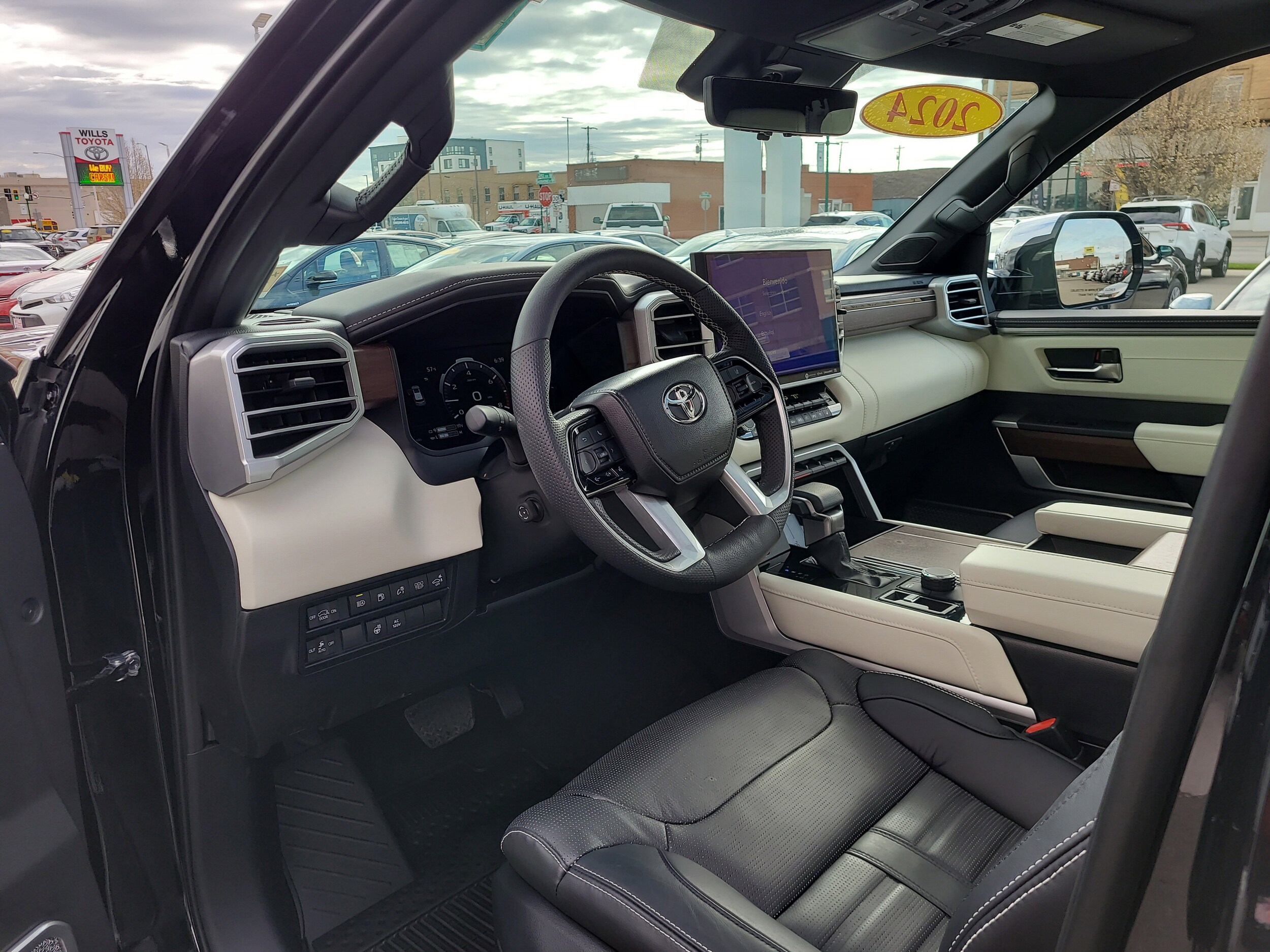 2024 Toyota Sequoia Capstone photo 2