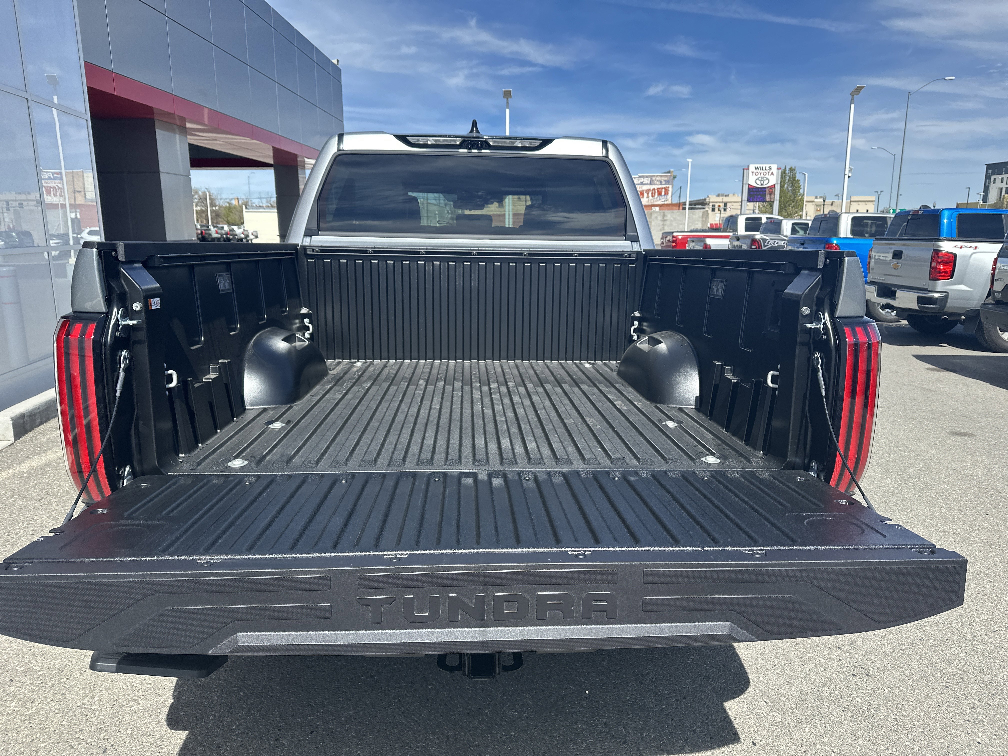2026 Toyota Tundra Platinum - Photo 12