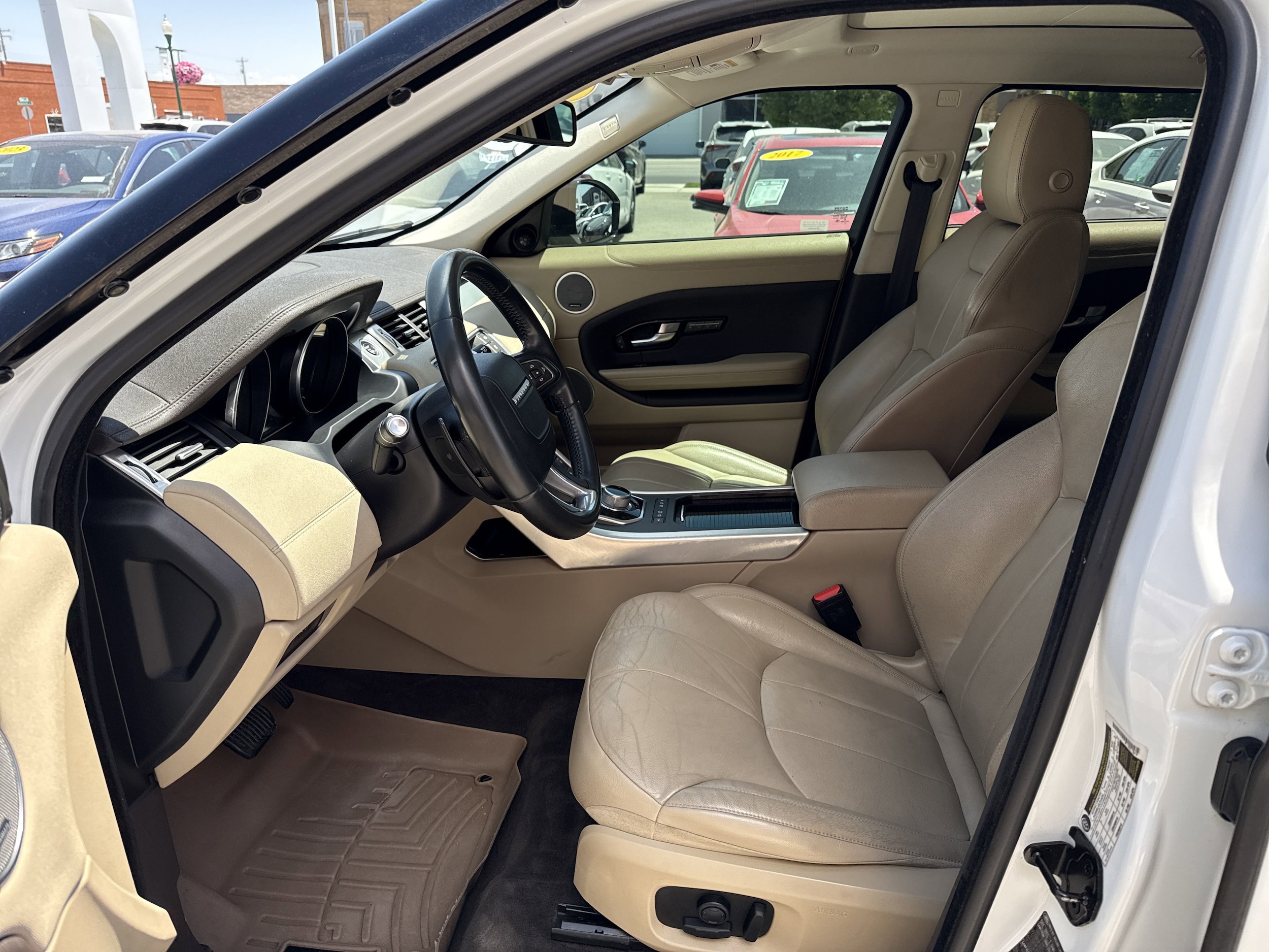 Used 2016 Land Rover Range Rover Evoque SE with VIN SALVP2BG4GH088823 for sale in Twin Falls, ID