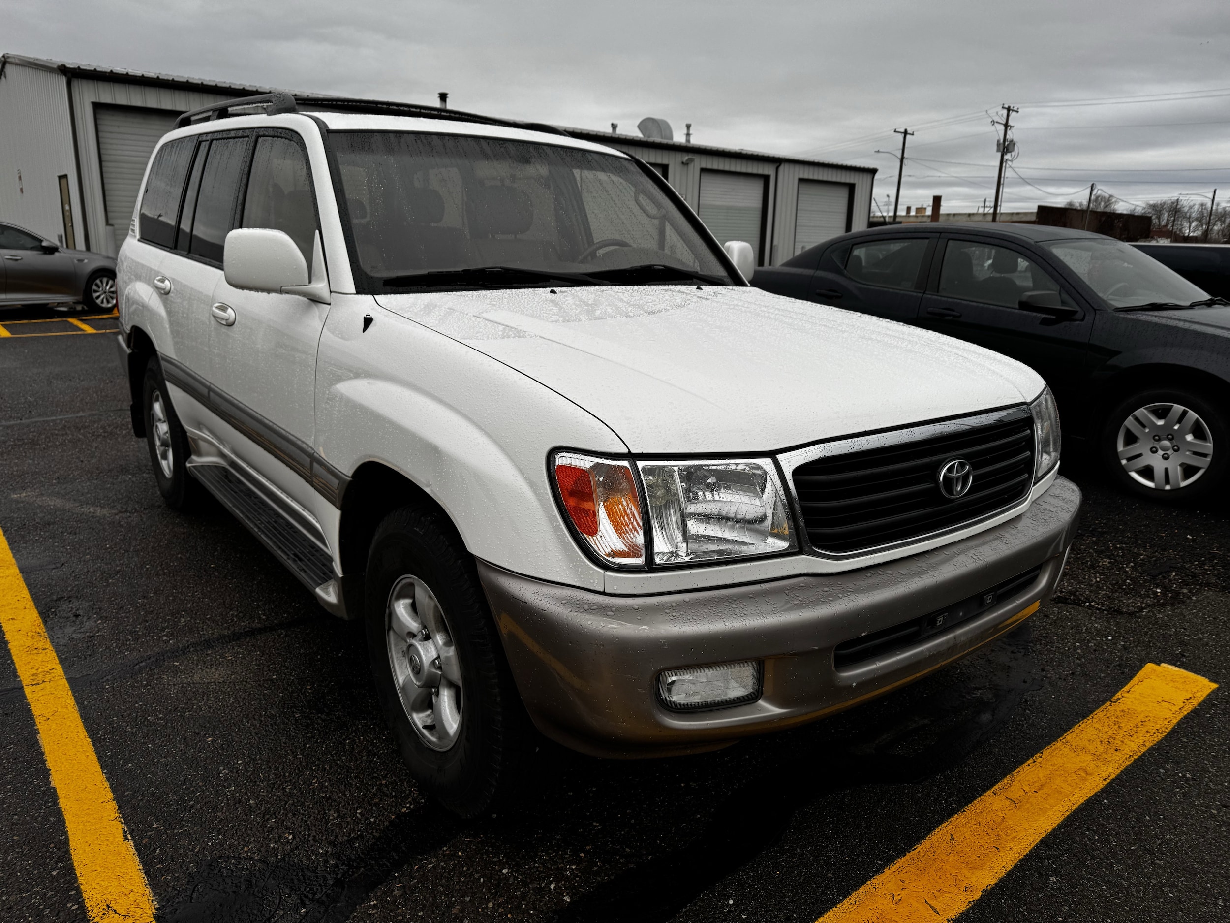 2000 Toyota Land Cruiser Base's photo