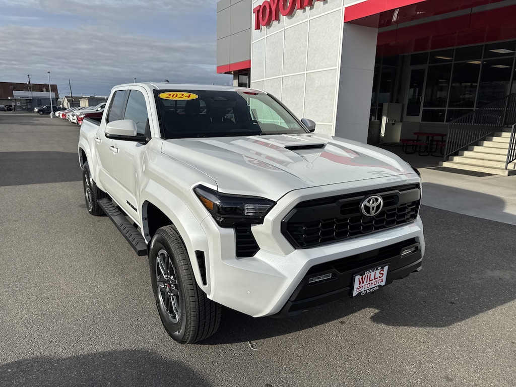Used 2024 Toyota Tacoma Truck Double Cab