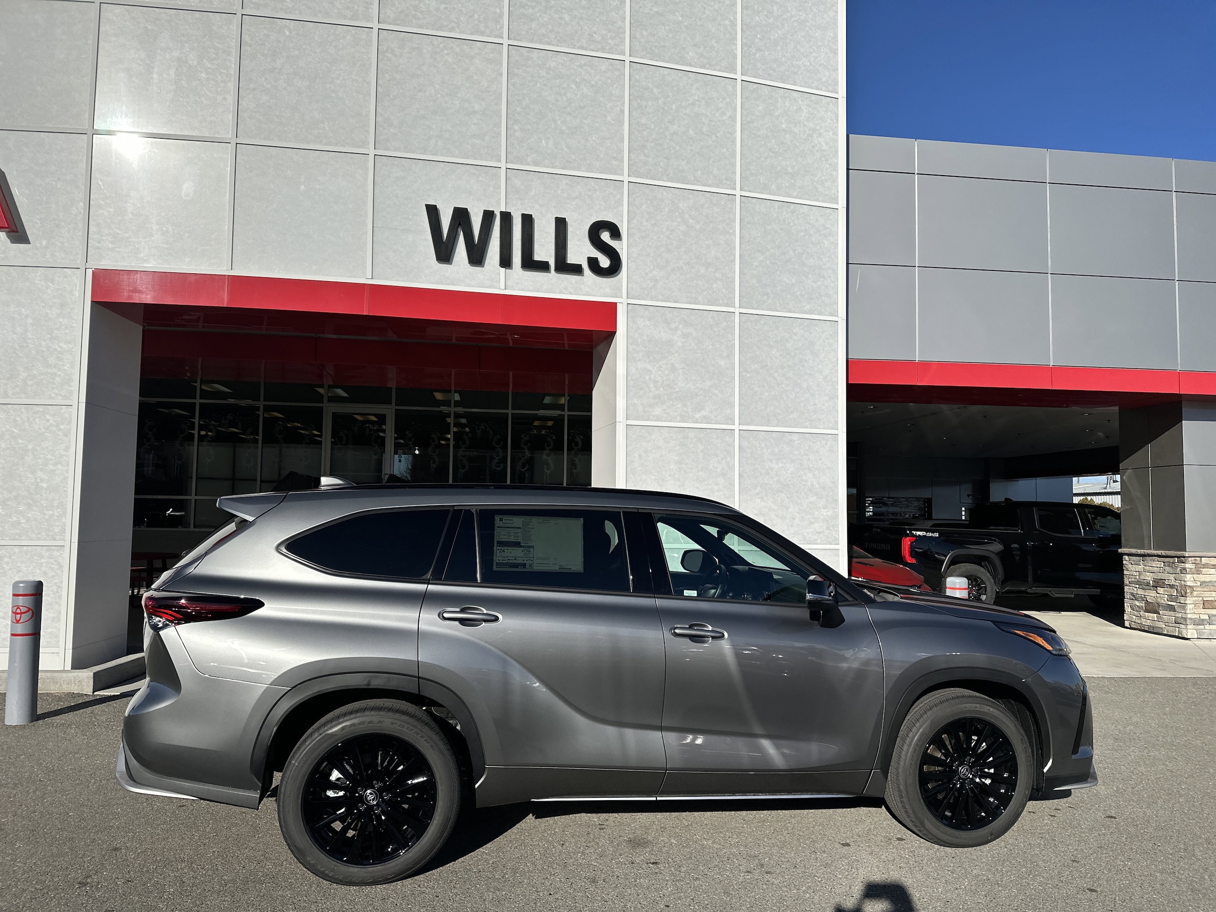 2026 Toyota Highlander XSE's photo