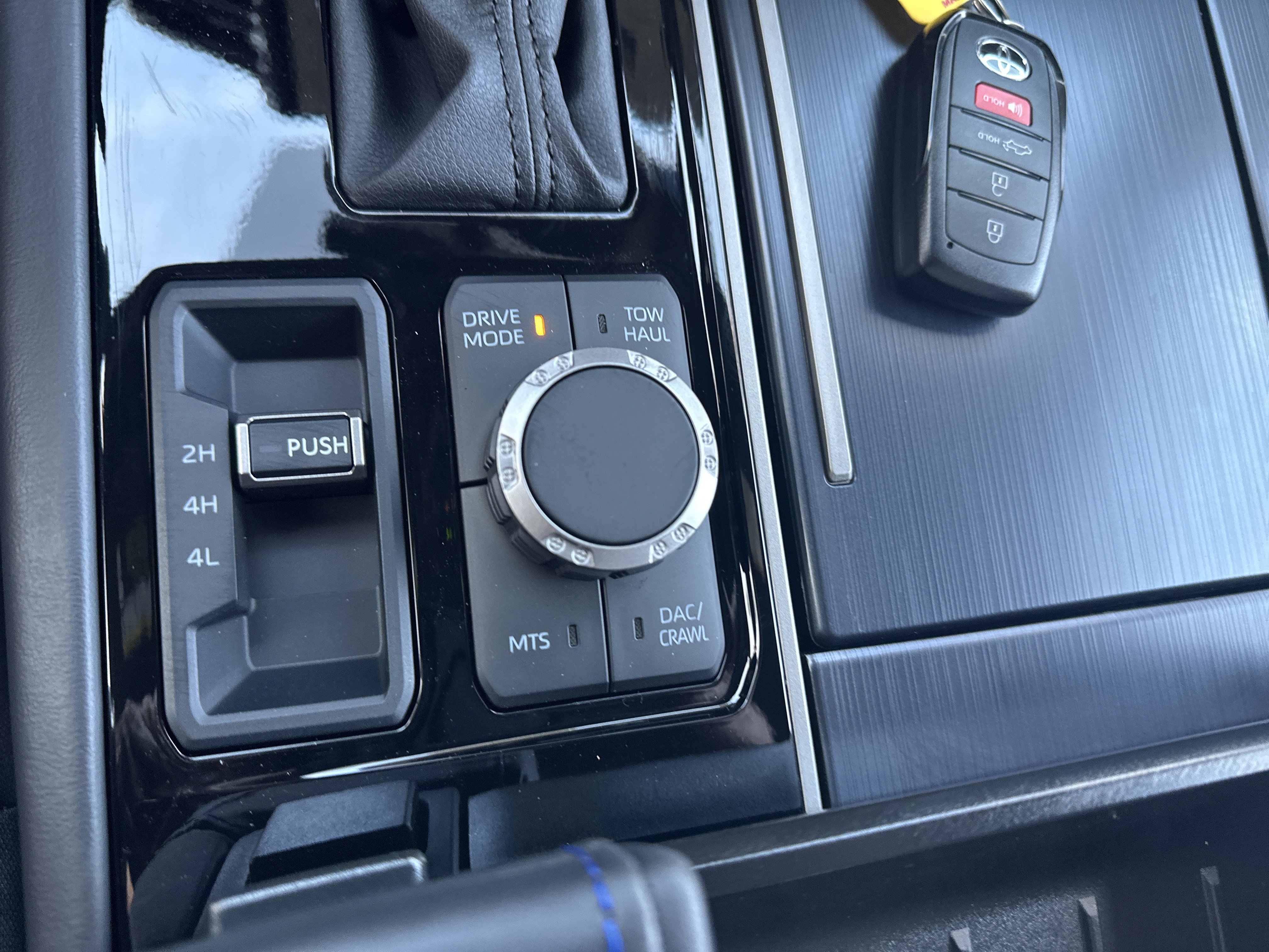 2026 Toyota Tundra Platinum - Photo 27