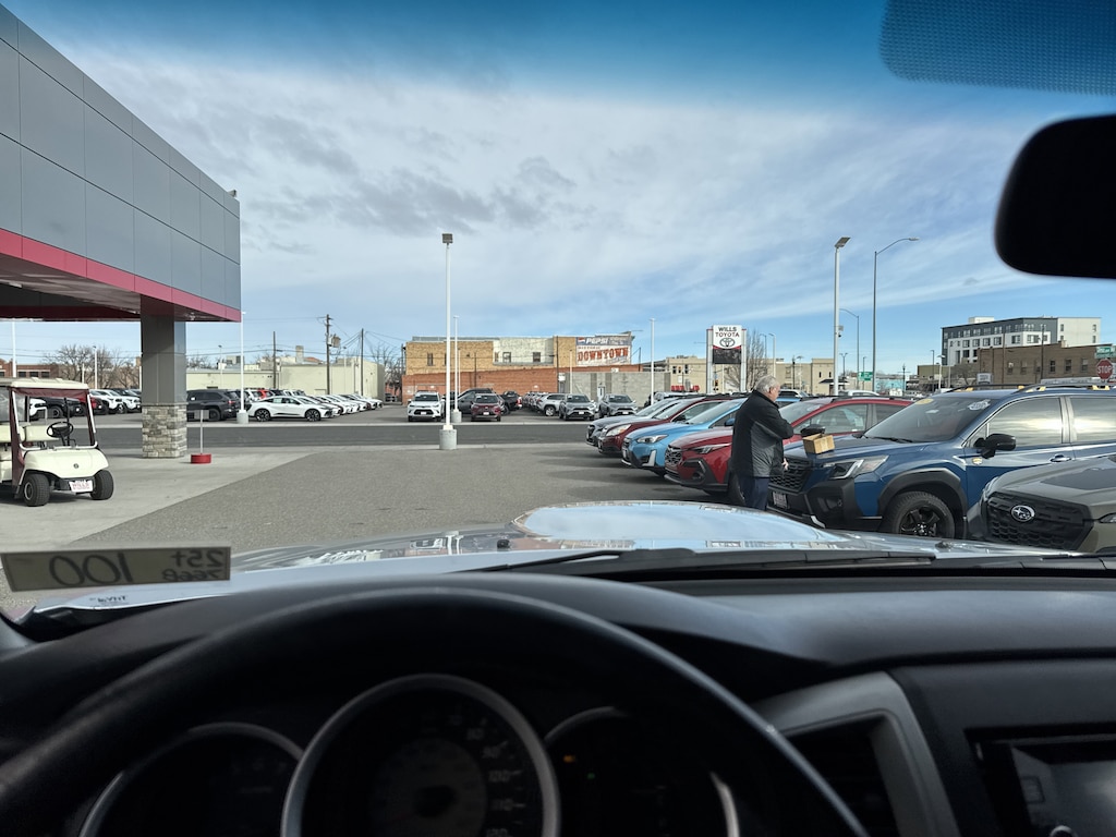 Used 2008 Toyota Tacoma V6 4x4 w/Camper Shell Truck Double-Cab