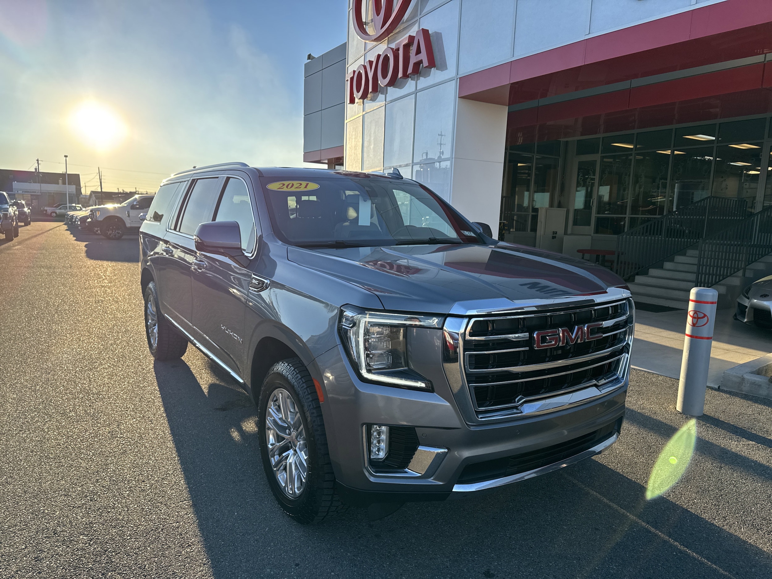 2021 GMC Yukon XL SLT's photo