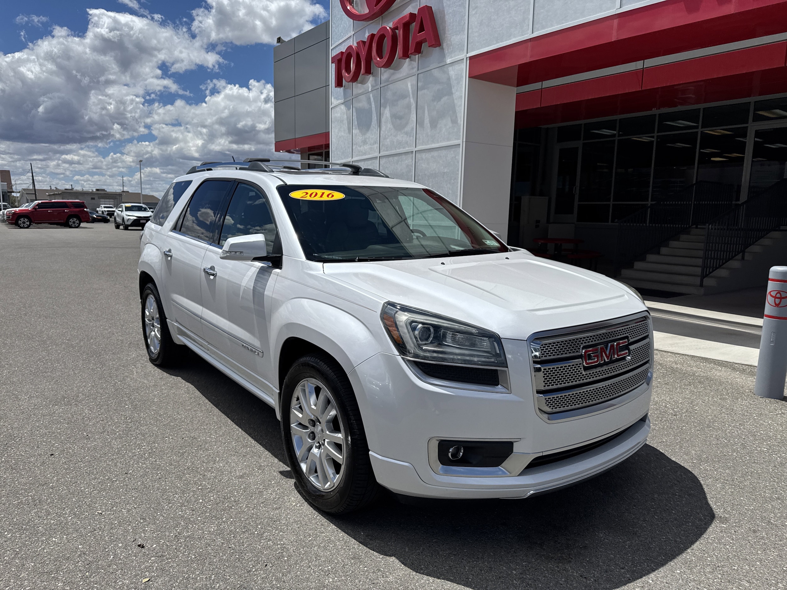 2016 GMC Acadia AWD Denali's photo