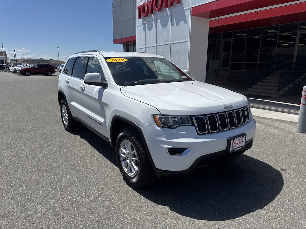 Used 2019 Jeep Grand Cherokee Laredo SUV
