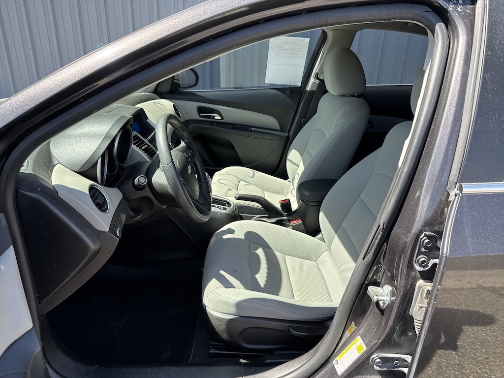 Used 2015 Chevrolet Cruze 1LT Auto Sedan