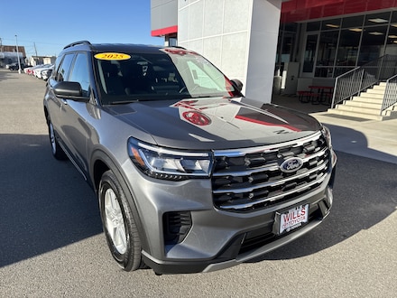 2025 Ford Explorer Active SUV