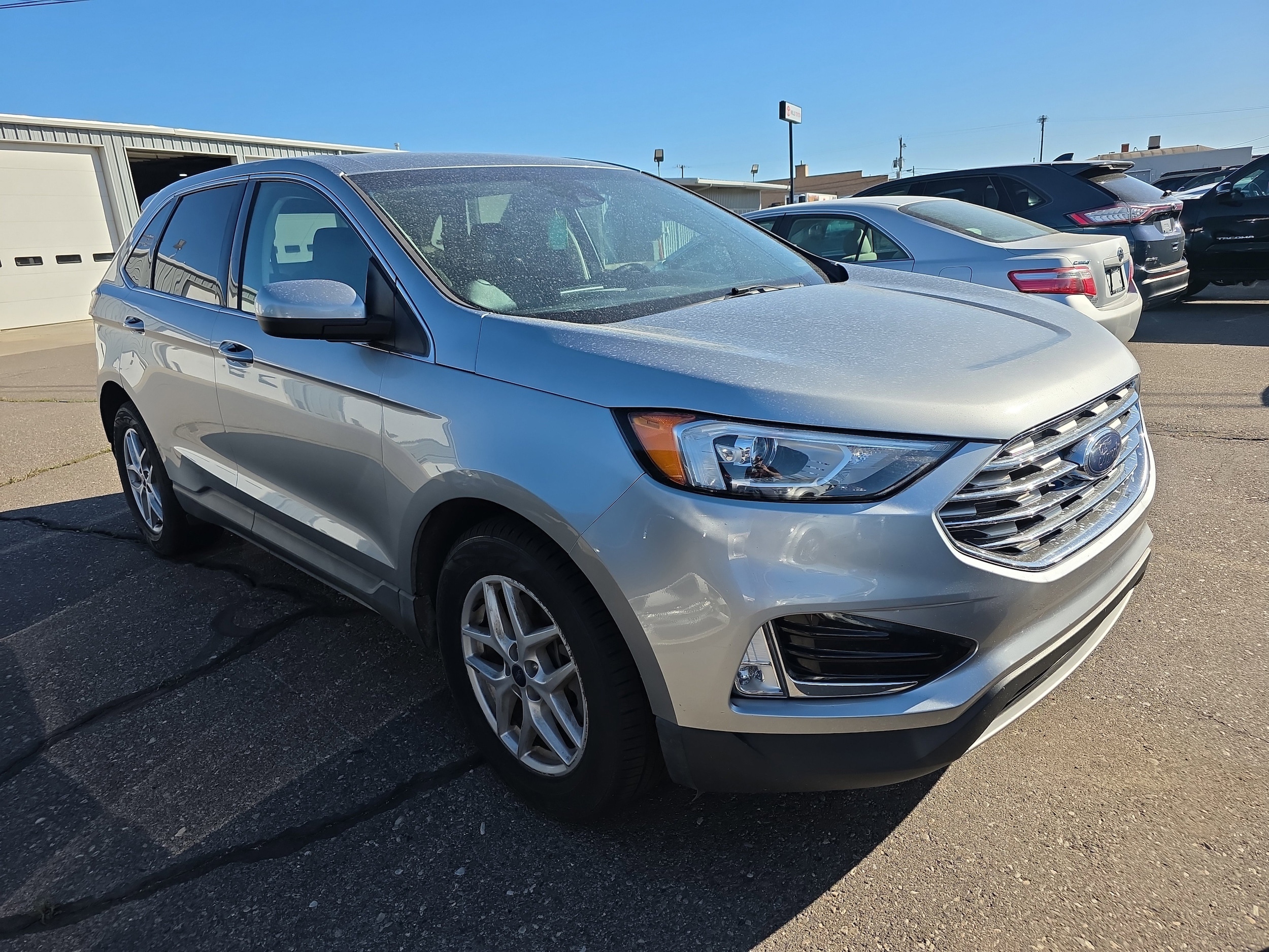 2021 Ford Edge SEL's photo