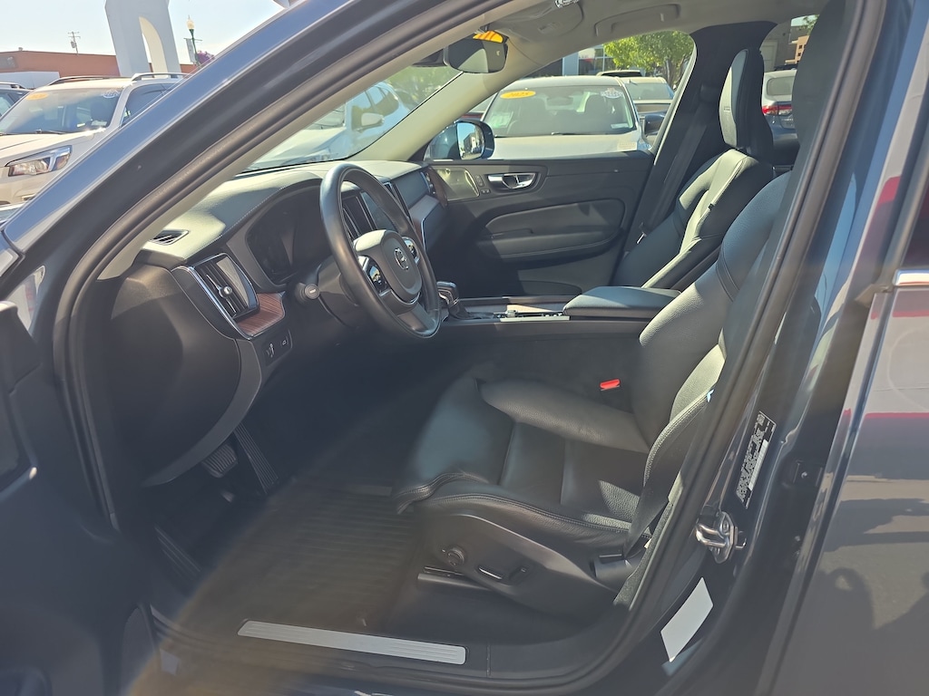 Used 2020 Volvo XC60 T5 Inscription SUV