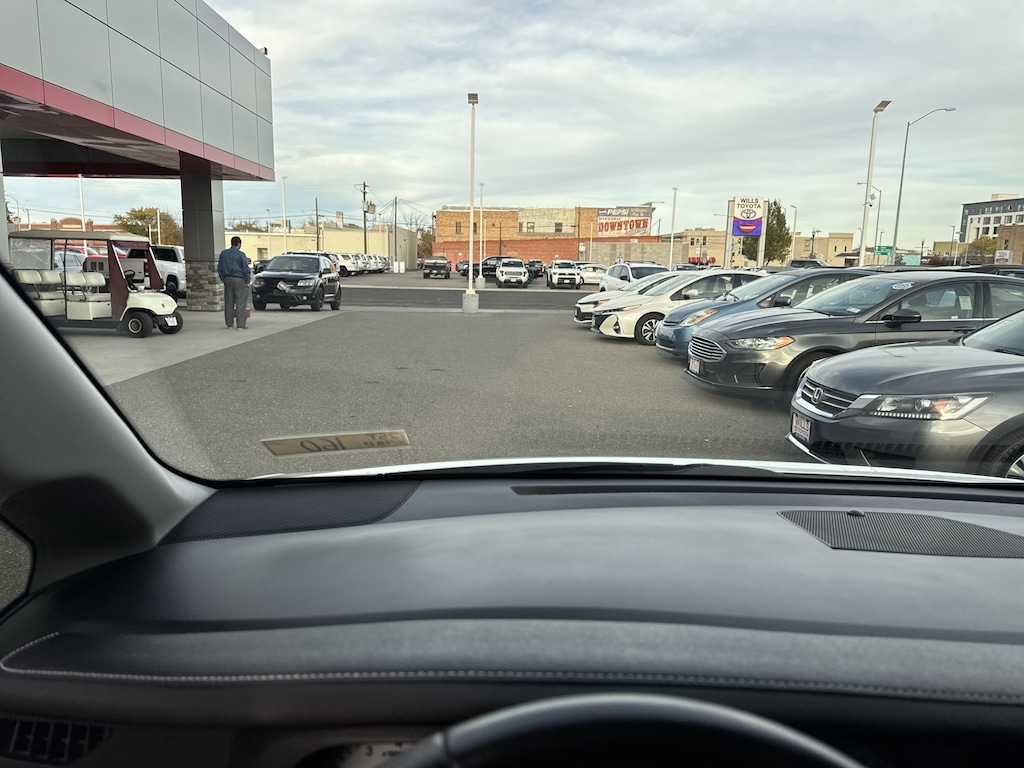 Used 2020 Toyota Sienna SE 7 Passenger Van