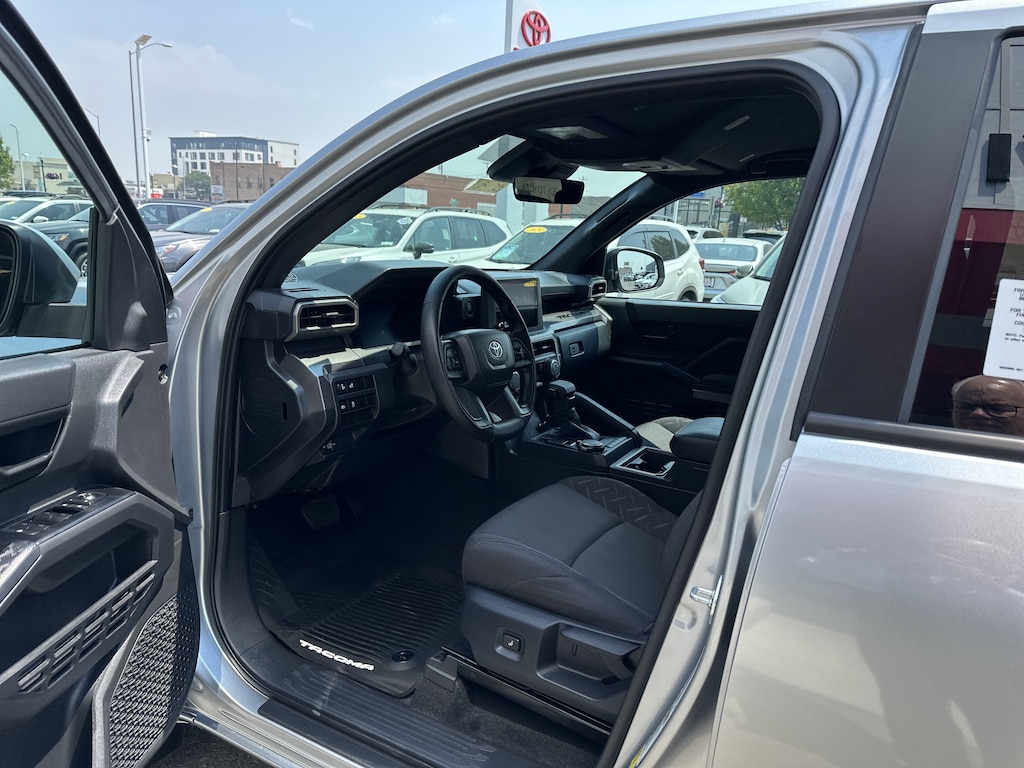 New 2026 Toyota Tacoma SR5 w/Heated Front Seats Truck Double Cab