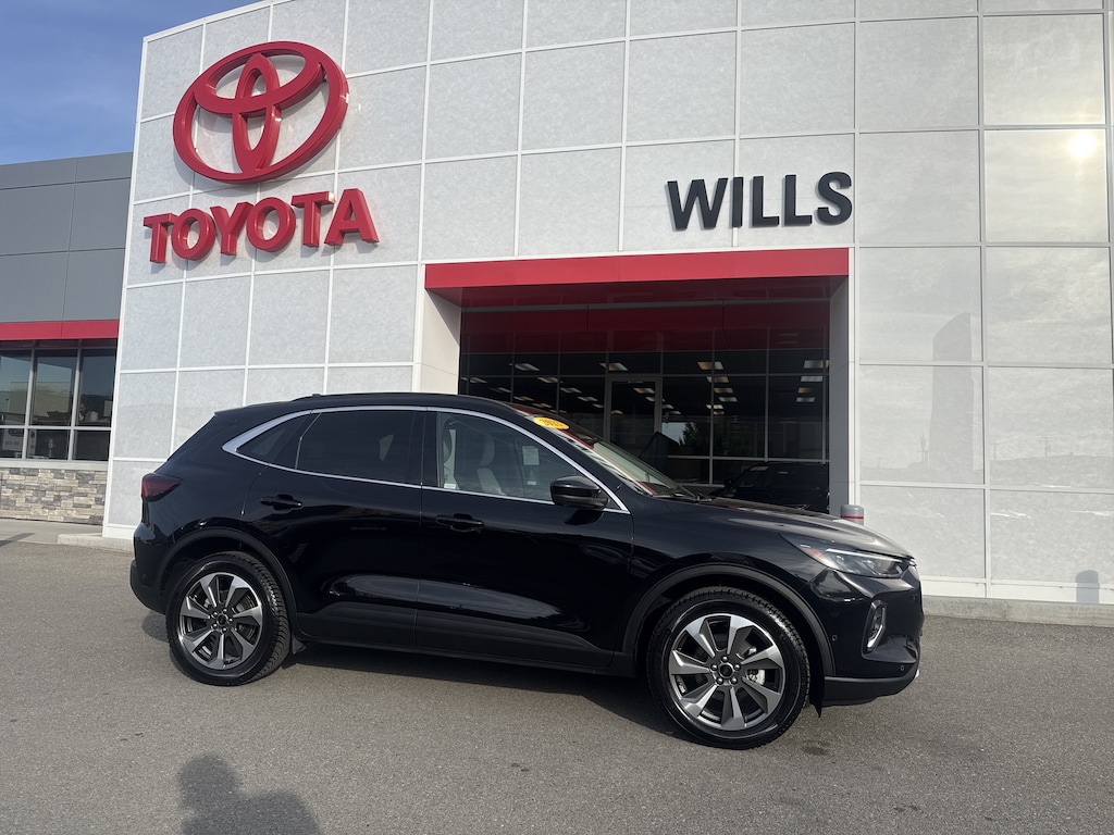 Used 2023 Ford Escape Platinum SUV