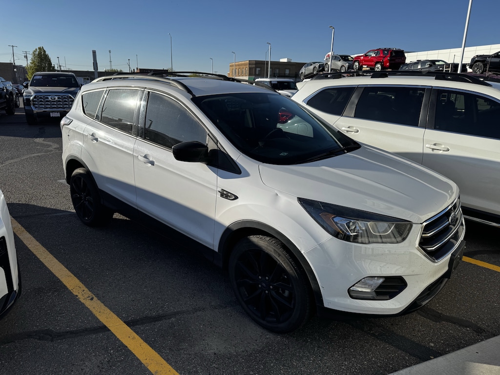 Used 2017 Ford Escape SE SUV