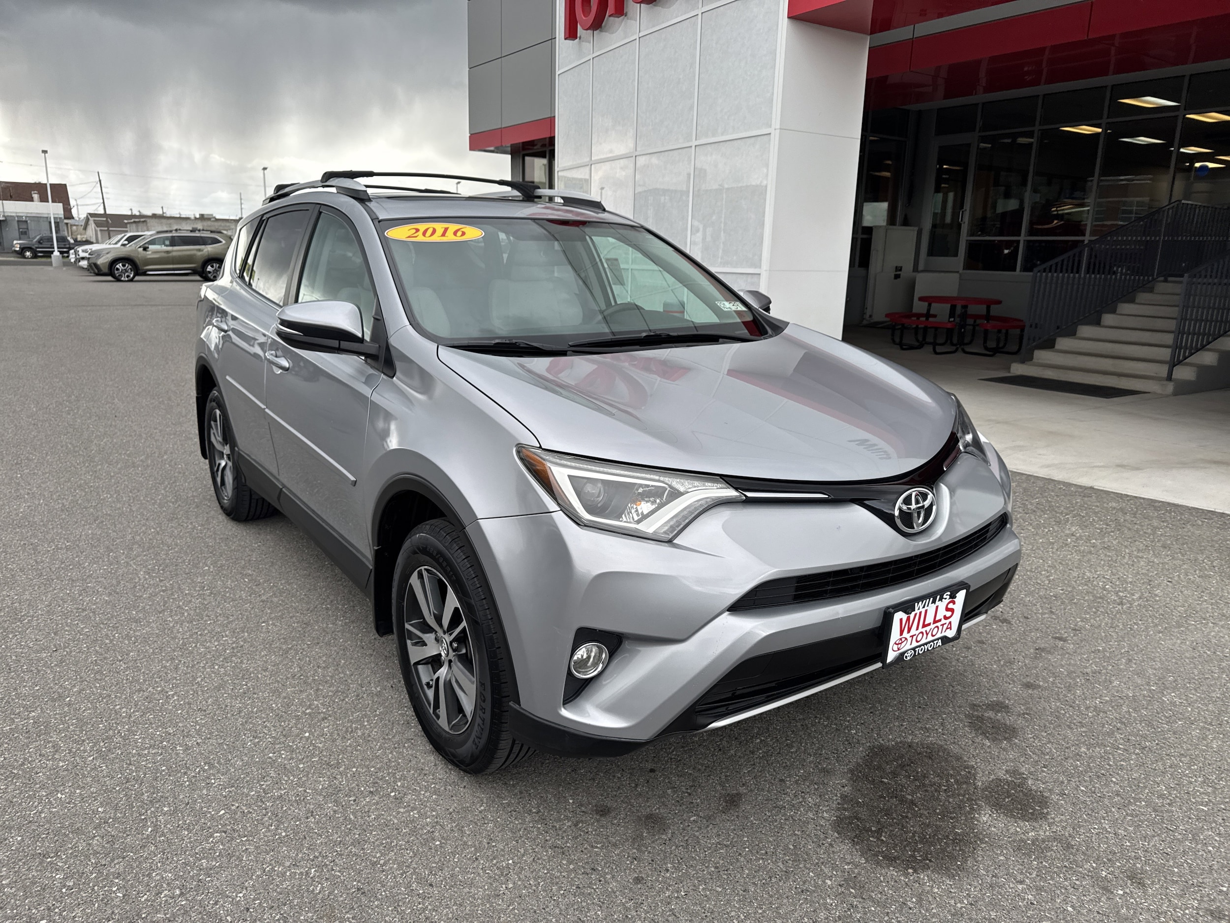 2016 Toyota RAV4 XLE