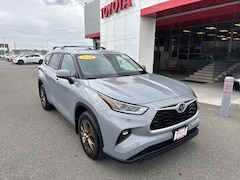 New 2023 Toyota Highlander Hybrid XLE Bronze SUV for Sale in Twin Falls, ID