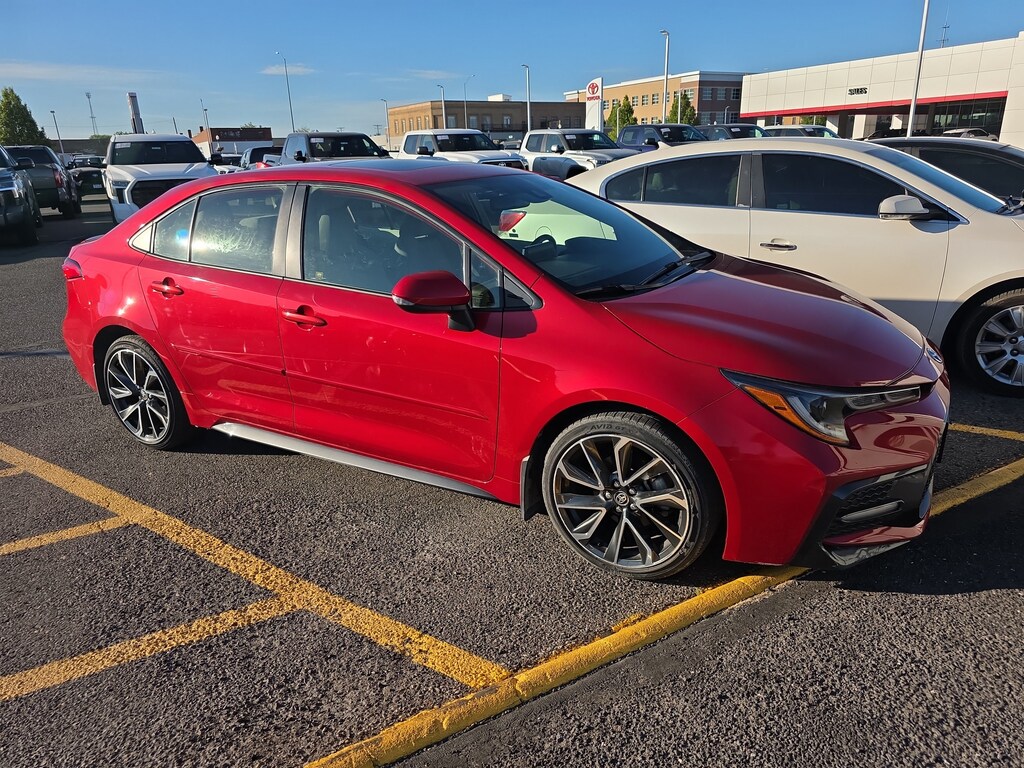 Used 2020 Toyota Corolla SE Sedan
