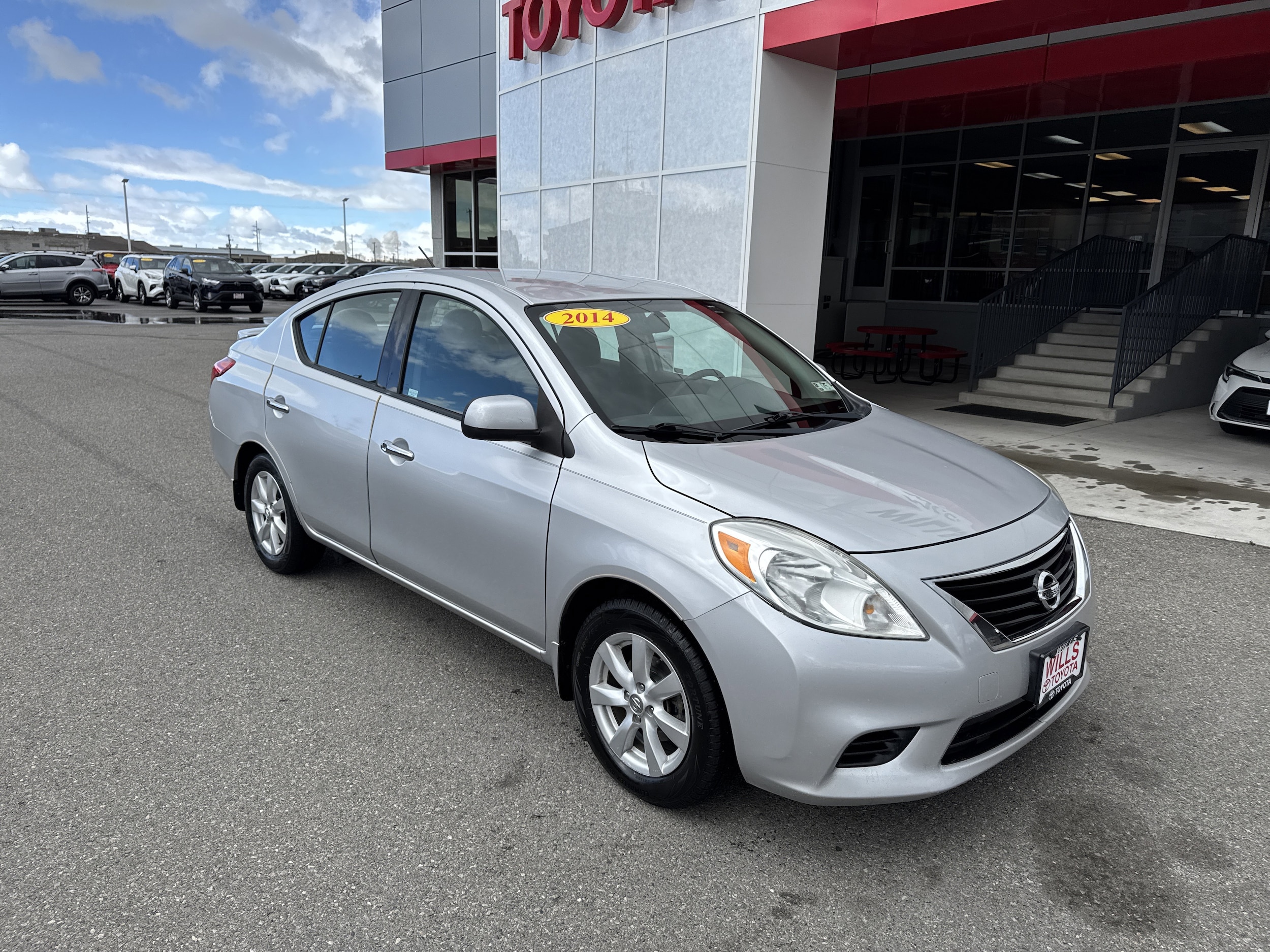 2014 Nissan Versa Sedan SV