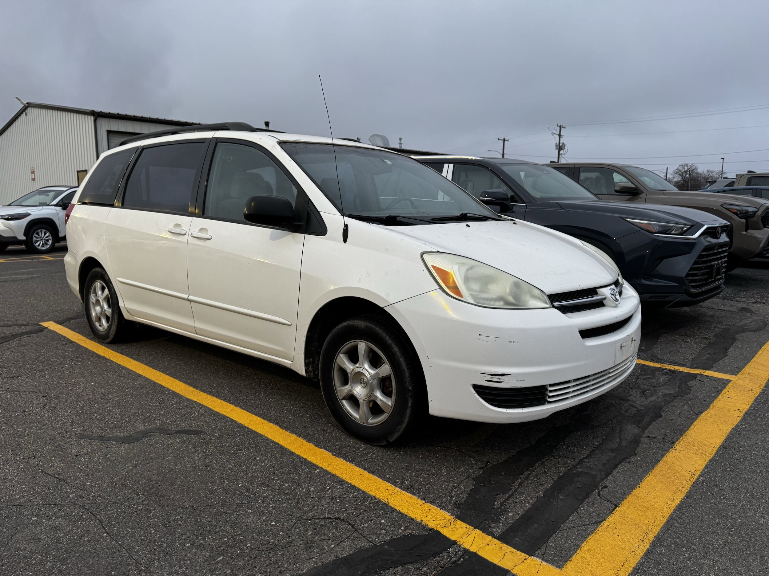 2004 Toyota Sienna CE