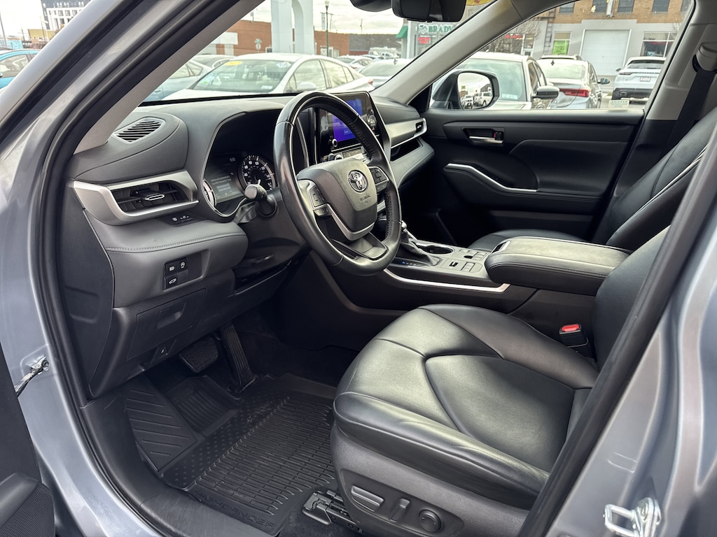 Certified 2024 Toyota Highlander XLE SUV