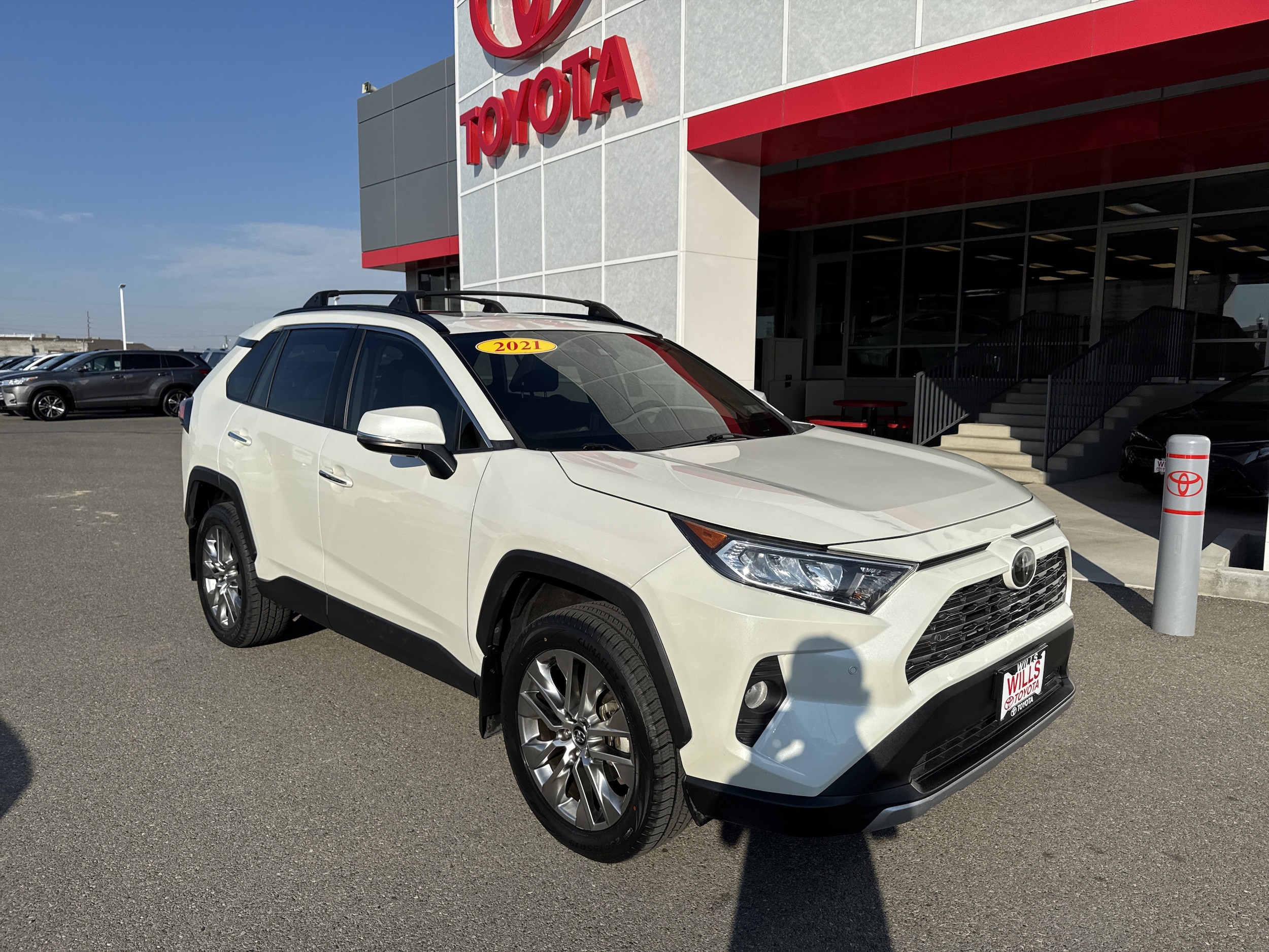 2021 Toyota RAV4 Limited's photo