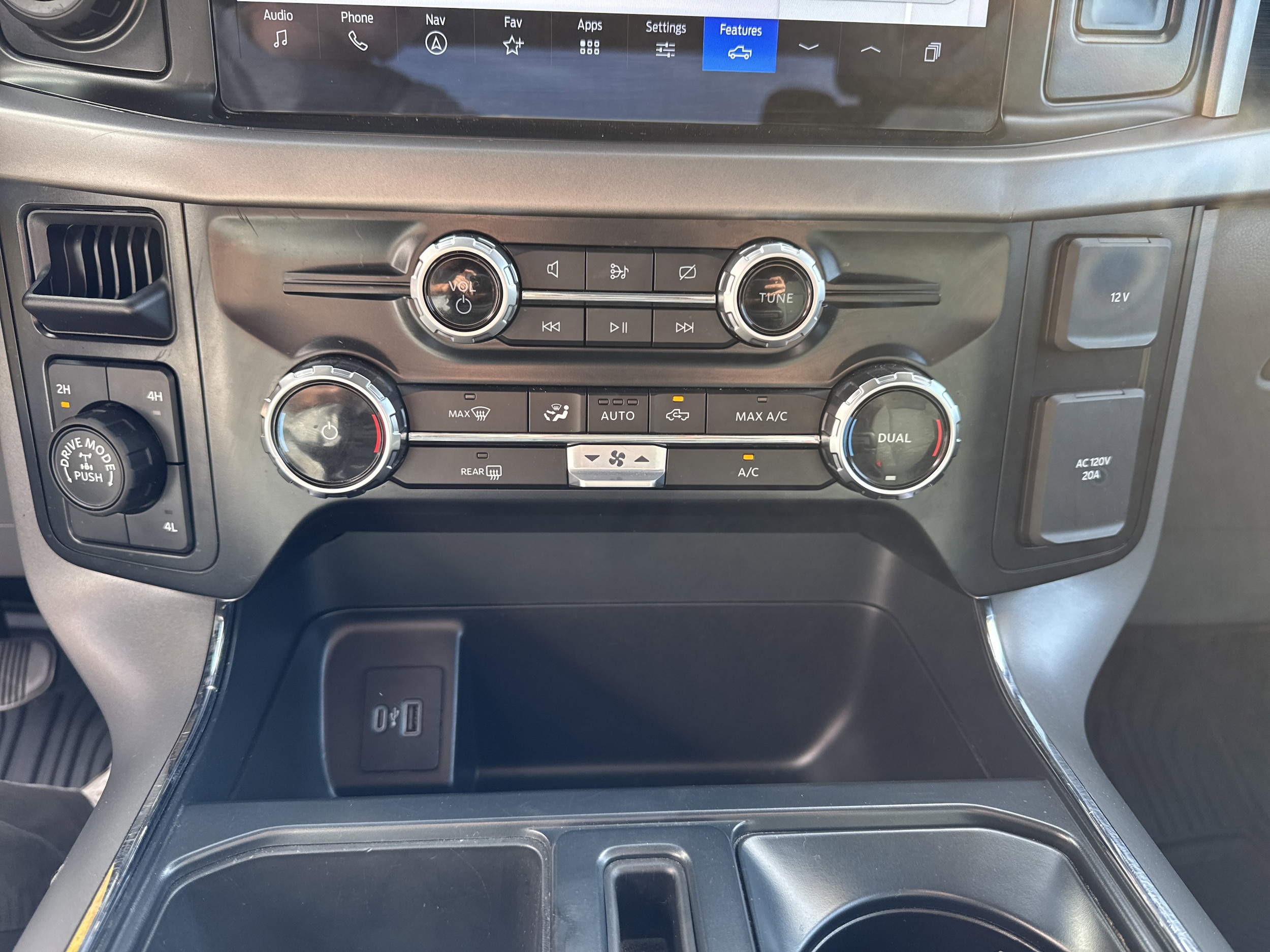 2024 Ford F-150 XLT - Photo 19