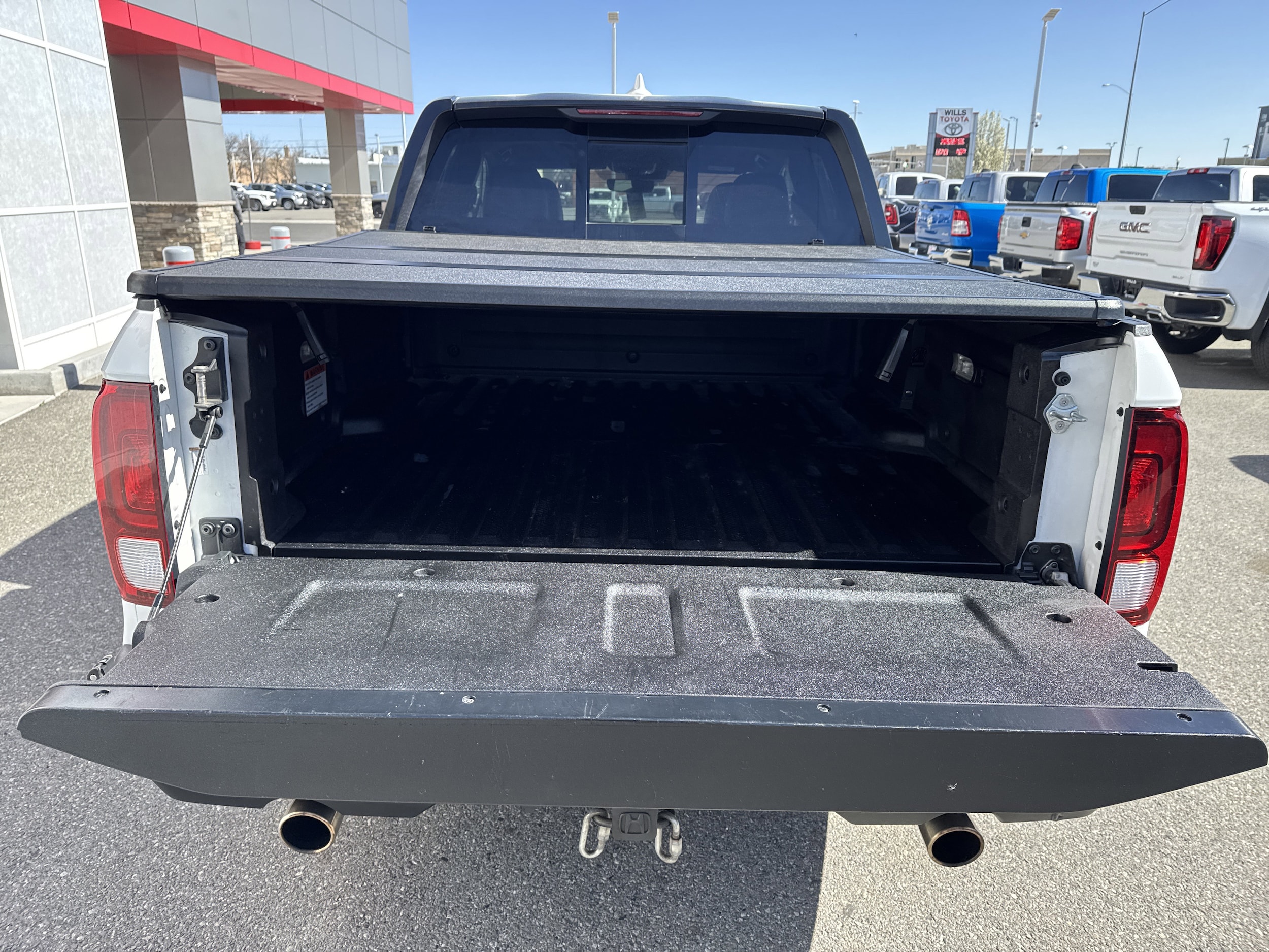 2021 Honda Ridgeline Black Edition - Photo 14
