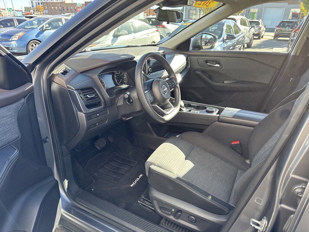 Used 2023 Nissan Rogue SV SUV