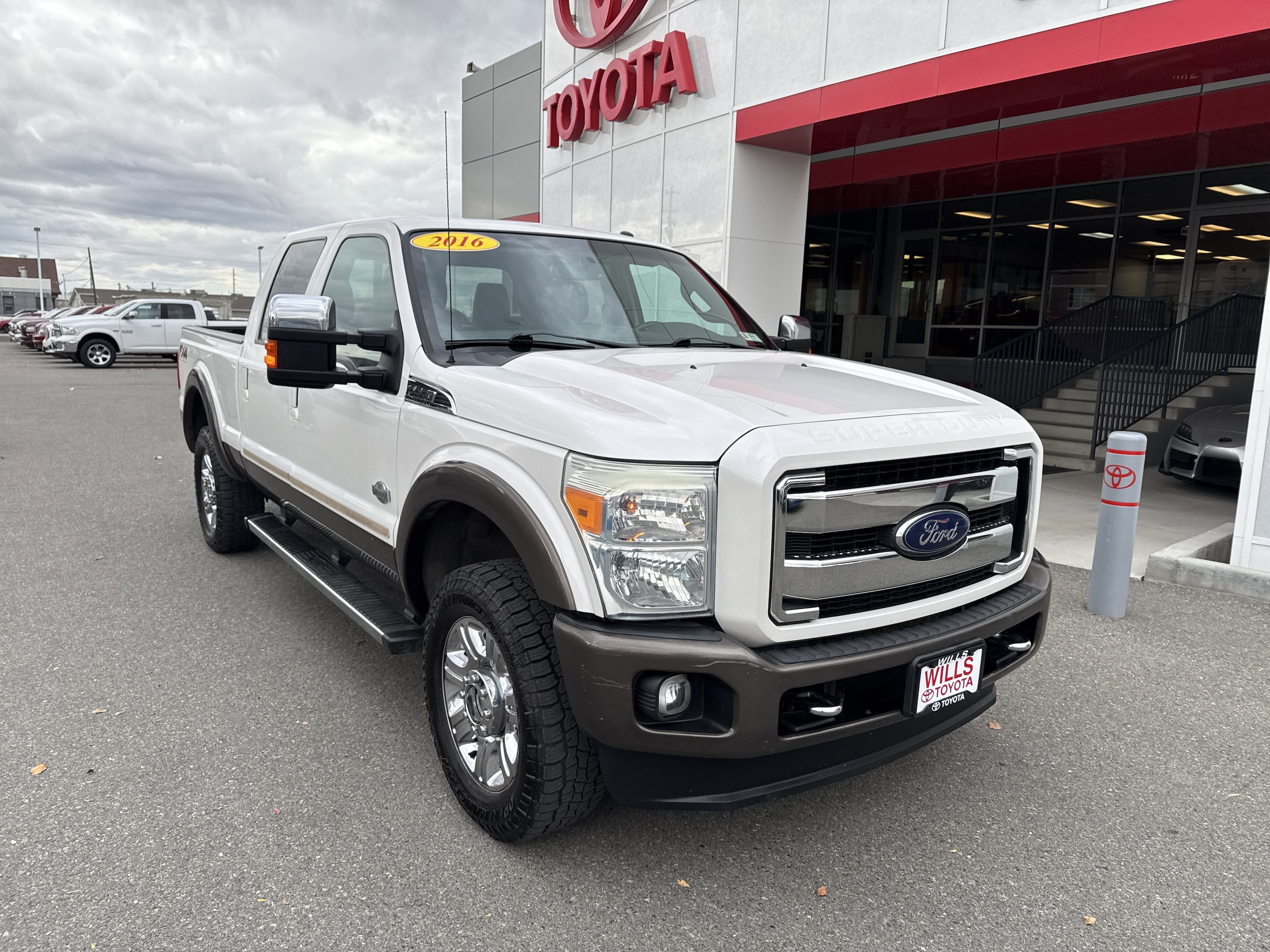 2016 Ford F-350 Super Duty King Ranch's photo