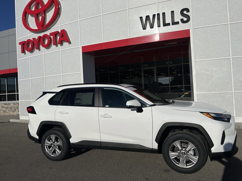 New 2025 Toyota RAV4 XLE w/Convenience Pkg SUV