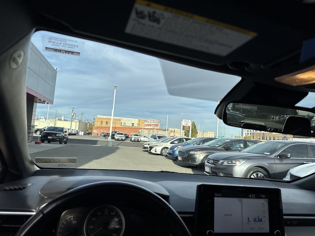 Used 2022 Toyota Corolla SE Sedan