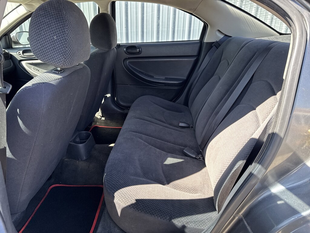 Used 2005 Dodge Stratus SXT Sedan