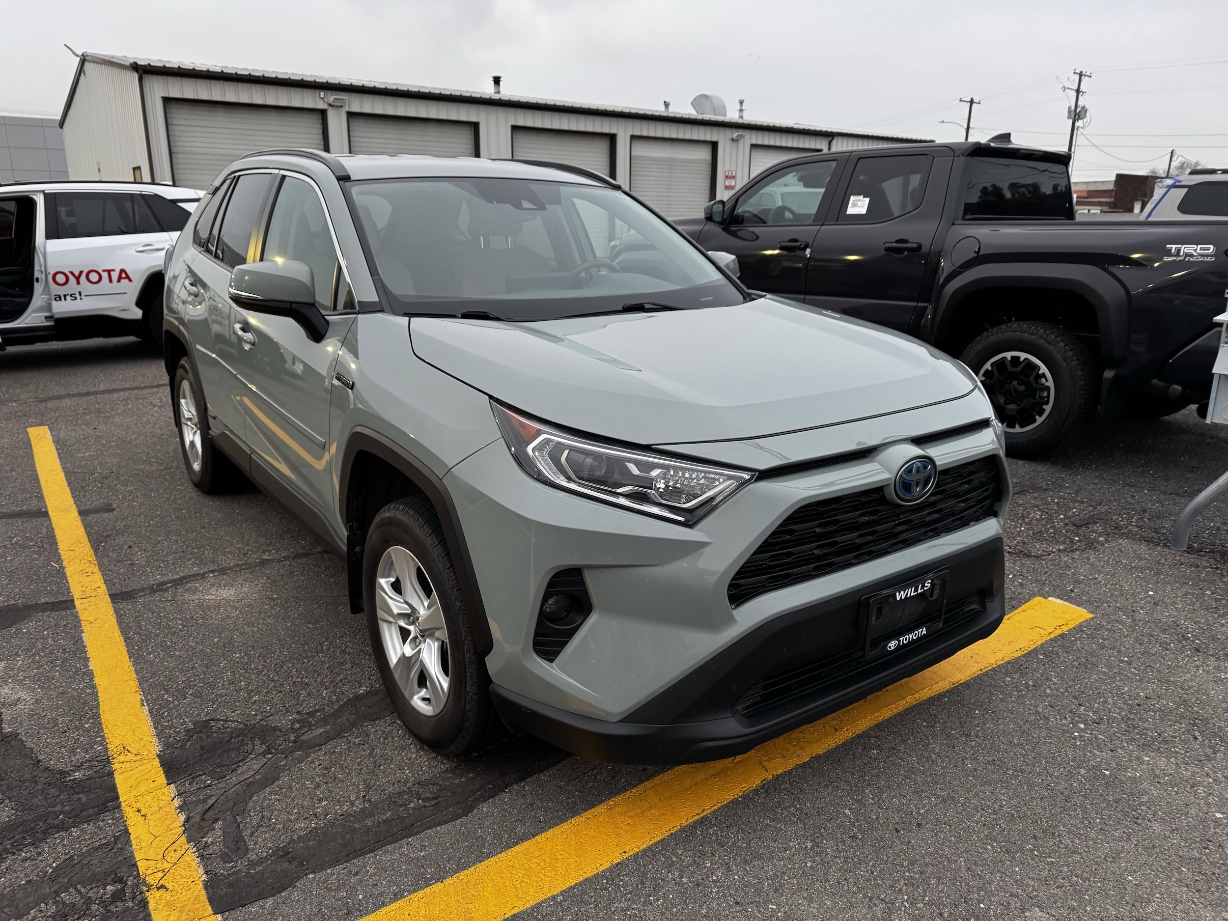 2020 Toyota RAV4 XLE