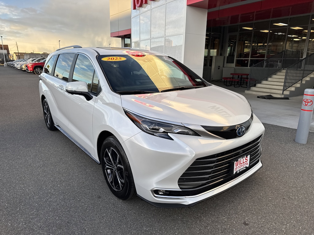 Used 2025 Toyota Sienna Platinum 7 Passenger Van Passenger Van
