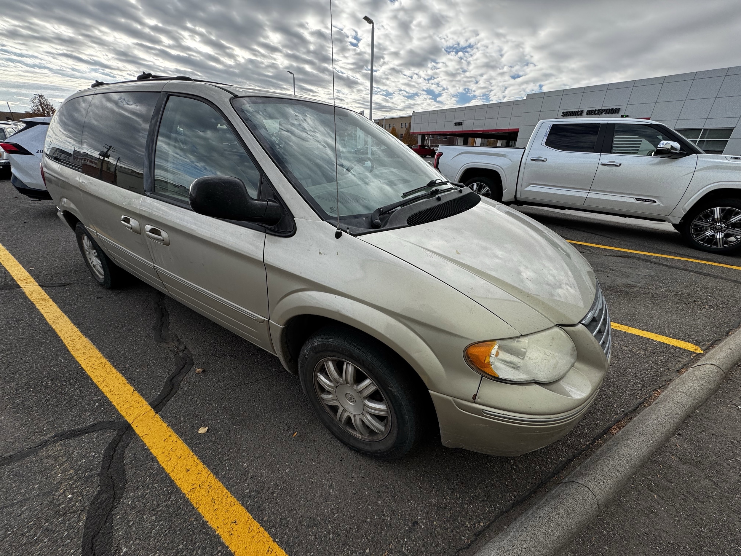 Used 2006 Chrysler Town & Country Touring with VIN 2A4GP54L26R609336 for sale in Twin Falls, ID