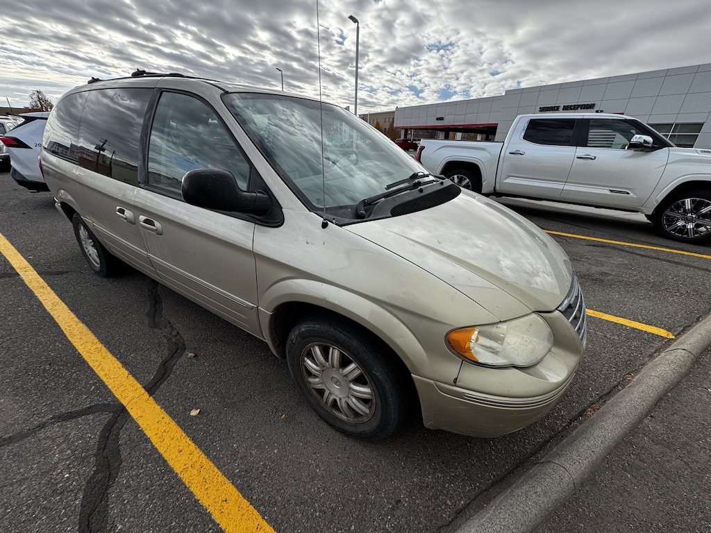 Used 2006 Chrysler Town & Country Touring Van
