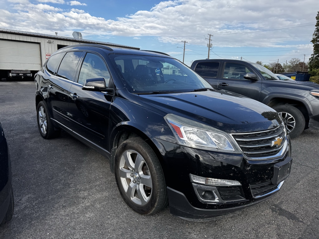 Used 2017 Chevrolet Traverse LT w/1LT SUV