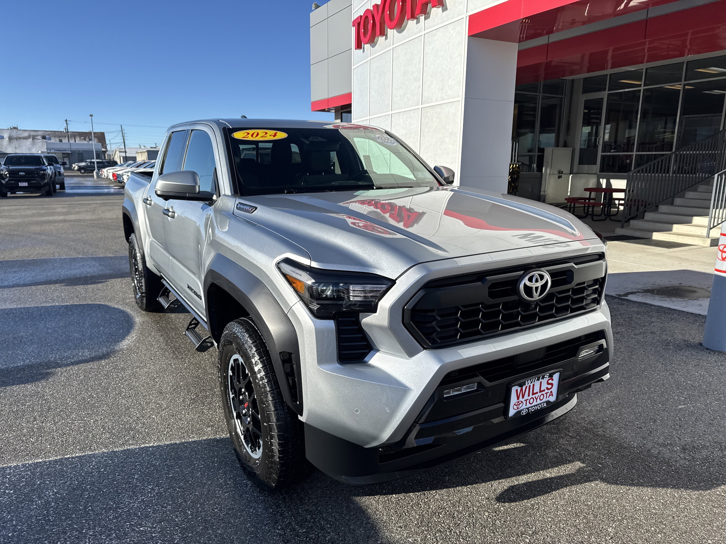 2024 Toyota Tacoma TRD Off Road's photo