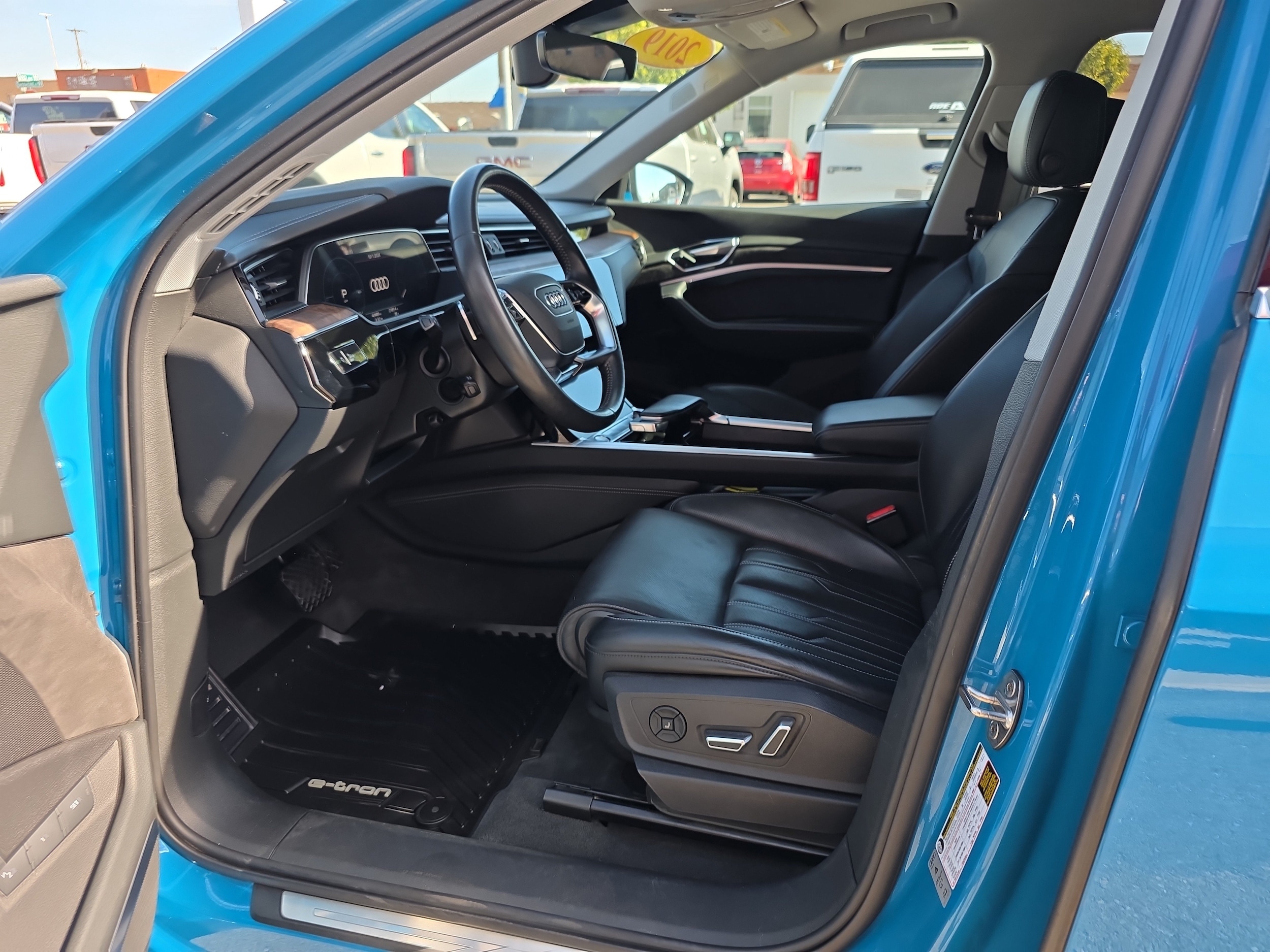 Used 2019 Audi e-tron Prestige with VIN WA1VABGE8KB013869 for sale in Twin Falls, ID
