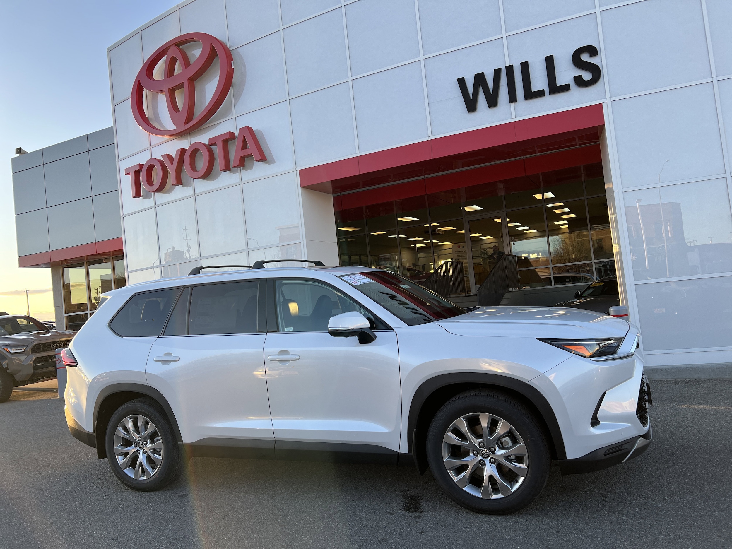 2026 Toyota Grand Highlander Limited's photo