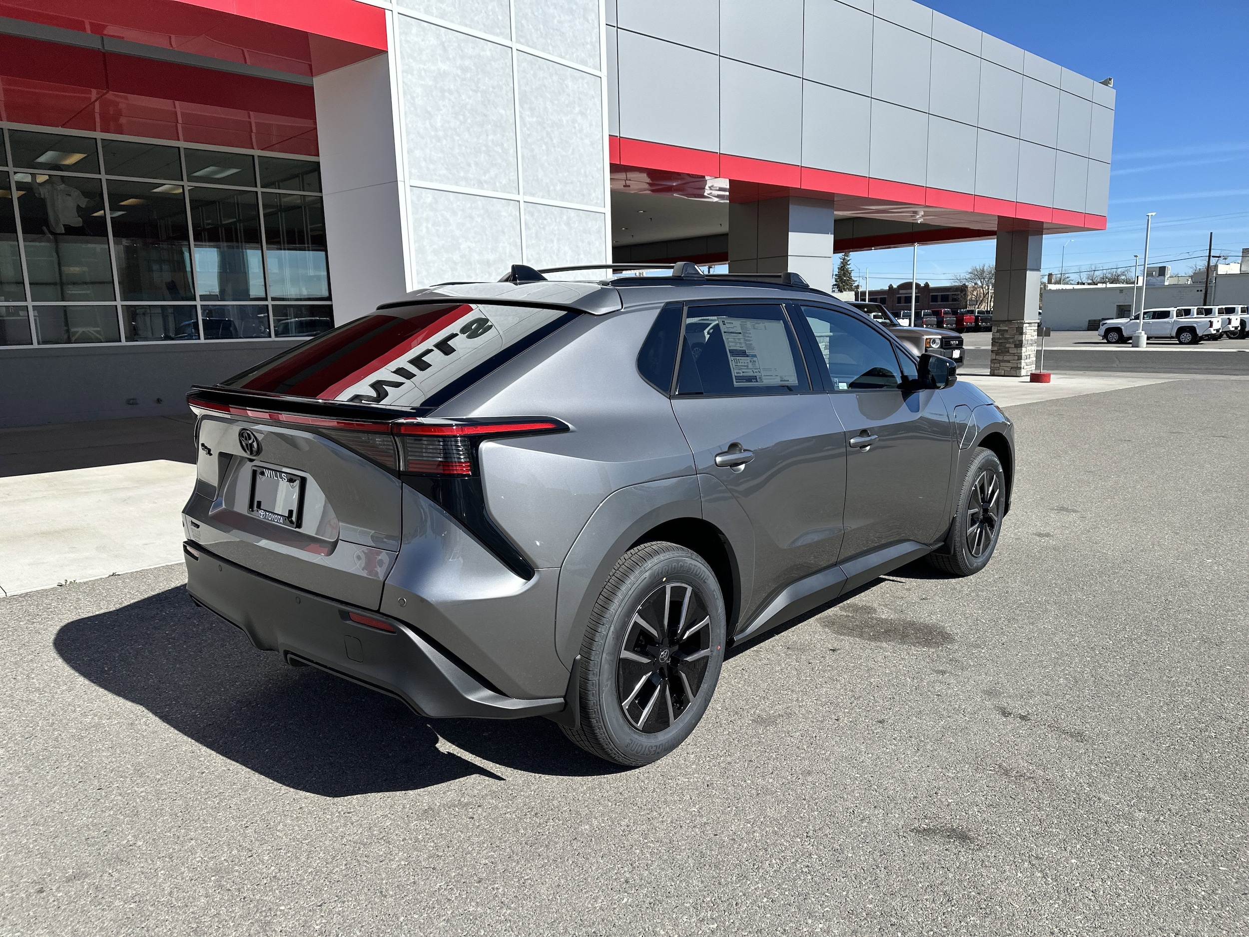 2026 Toyota bZ XLE - Photo 6