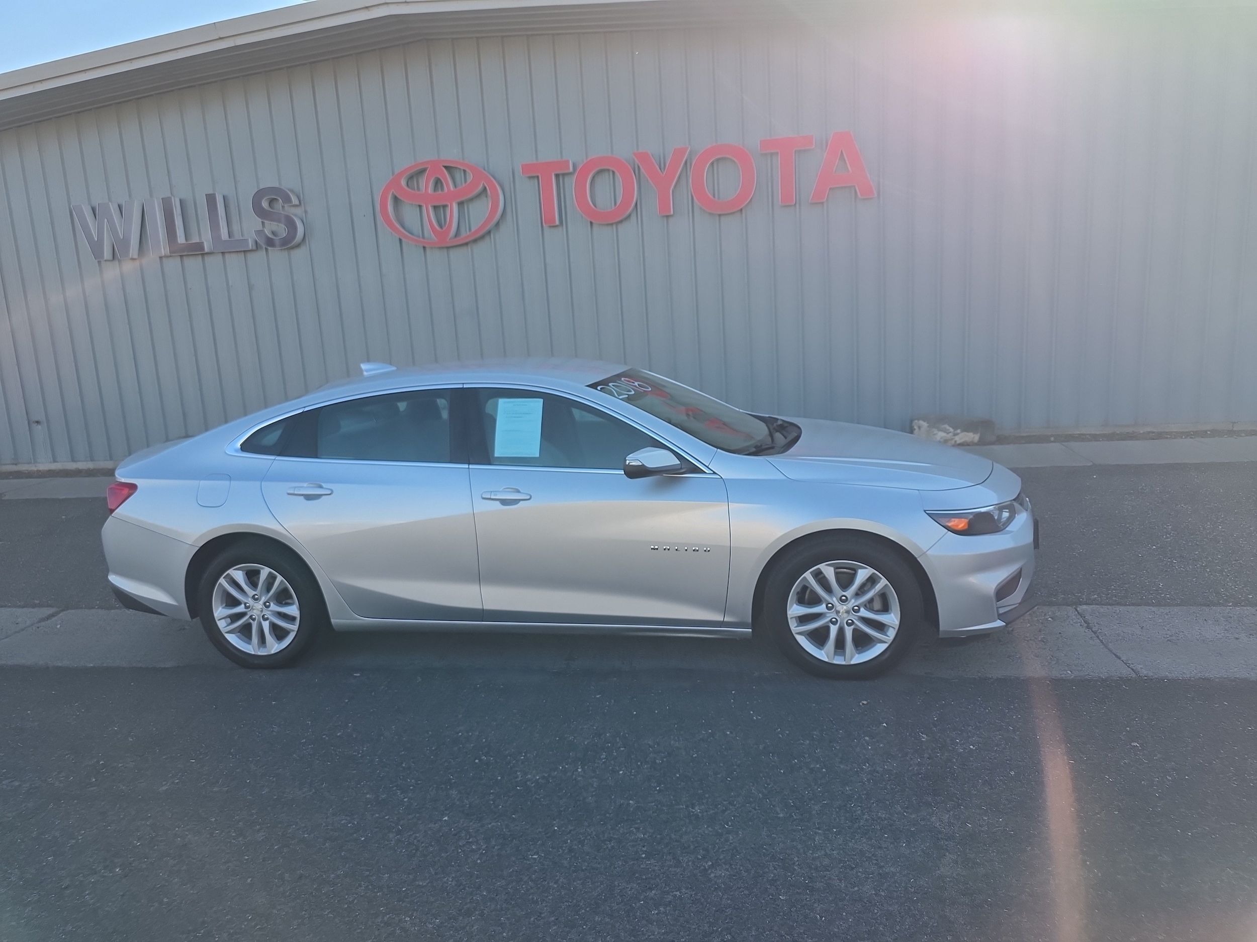 Used 2018 Chevrolet Malibu 1LT with VIN 1G1ZD5ST1JF111597 for sale in Twin Falls, ID